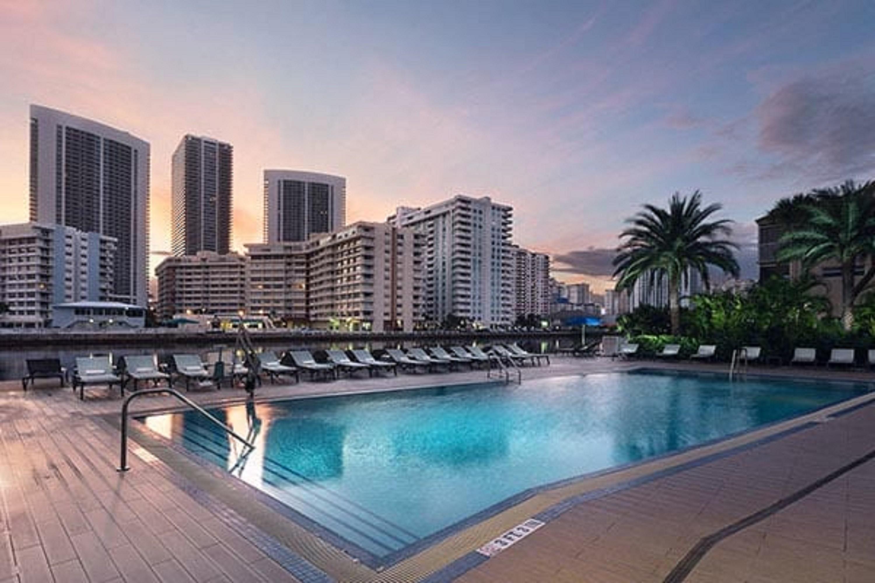 Beachwalk Elite Hotels&Resorts Hallandale Beach Exterior foto